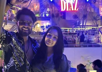 காதலருடன் நெருக்கமாக இருக்கும் புகைப்படங்களை பகிர்ந்த பாவனி