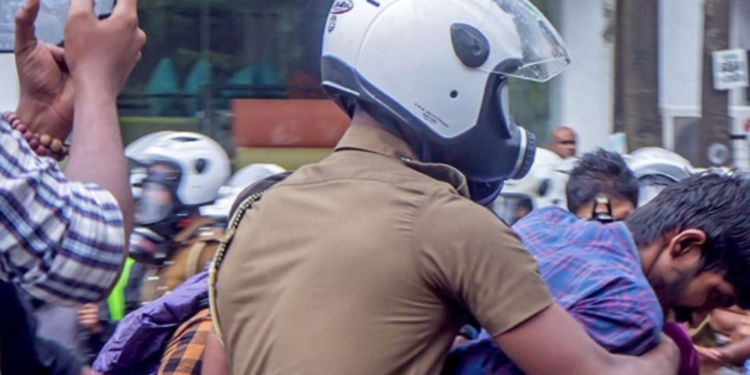 ஜந்து பல்கலைக்கழக மாணவர்கள் கைது!