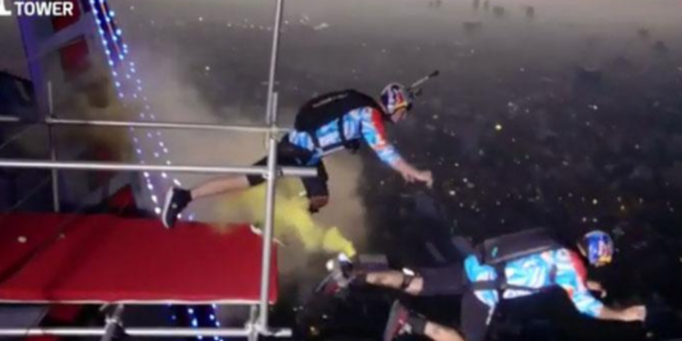 கொழும்பு தாமரைக் கோபுரத்தில் சாகச விளையாட்டுக்கள் ஆரம்பம்!