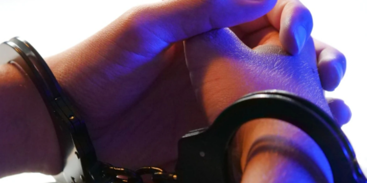 கணவனை கொன்று ஆற்றில் வீசிய பெண்!