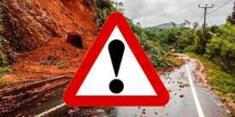 இலங்கையின் சில பகுதிகளுக்கு மண் சரிவு அபாய எச்சரிக்கை!