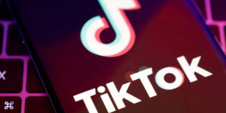 மனைவியின் TIKTOK வீடியோவால் விபரீத முடிவெடுத்த கணவர்!