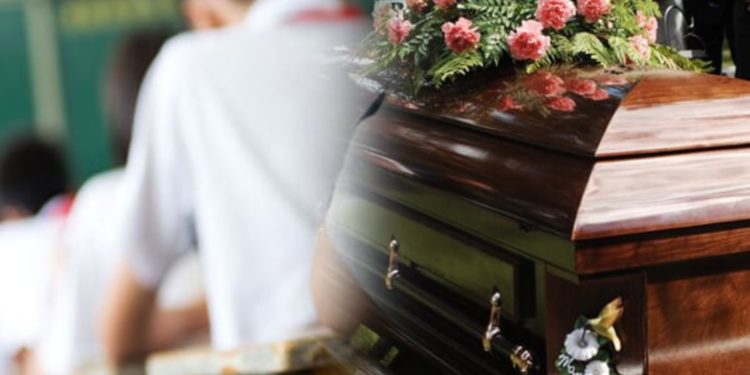 தாயின் மரணத்தை மறைத்து மகனை பரீட்சைக்கு அனுப்பிய தந்தை! தென்னிலங்கையில் சோகம் !