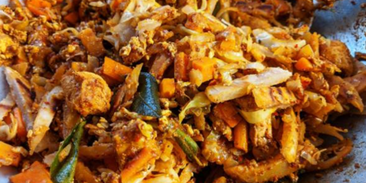 யாழ் பிரபல உணவகம் ஒன்றில் உணவு வாங்கிய ஊடகவியலாளருக்கு காத்திருந்த அதிர்ச்சி!