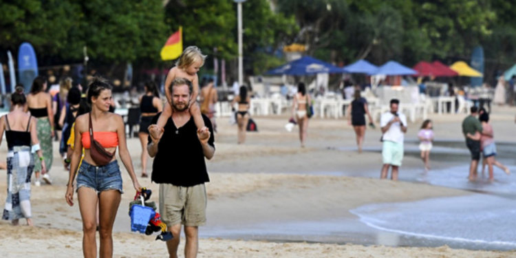 நாட்டிற்கு வரும் சுற்றுலா பயணிகளின் வருகை வீழ்ச்சி!