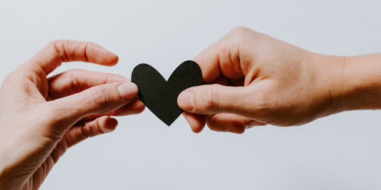 காதலி கைவிட்ட நிலையில் விபரீத முடிவெடுத்த இளைஞர்