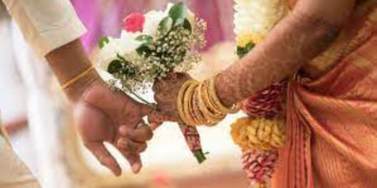 திருமண வீட்டில் ஏற்ப்பட்ட விபரீதத்தால் இருவர் காயம்!