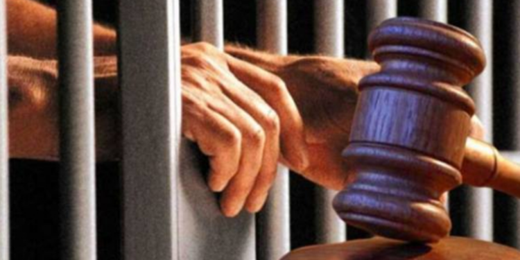 யாழில் மாணவியை பாலியல் துஷ்பிரயோகம் செய்த ஆசிரியர்!