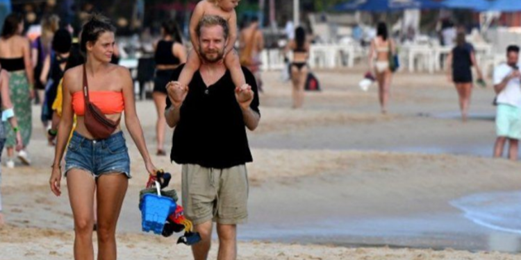 இலங்கைக்கு 30 நாள் சுற்றுலா இலவச விசா!