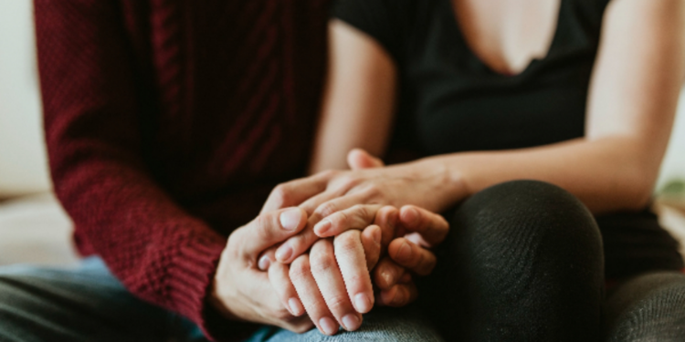 கணவர் வெளிநாட்டில் பிள்ளைகளை கைவிட்டு காதலனுடன் ஓடிய தாய்!