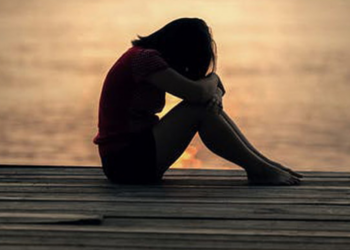 காதலுறவை கண்டித்த தாய் விபரீத முடிவெடுத்த மகள்!