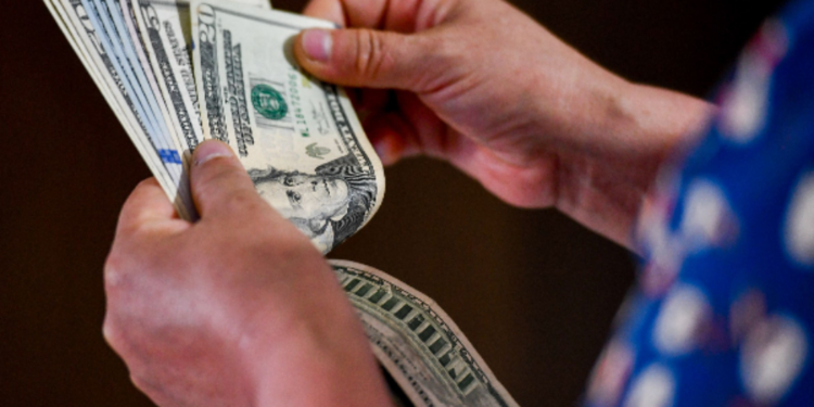 அமெரிக்க டொலரின் இன்றைய நிலவரம்!