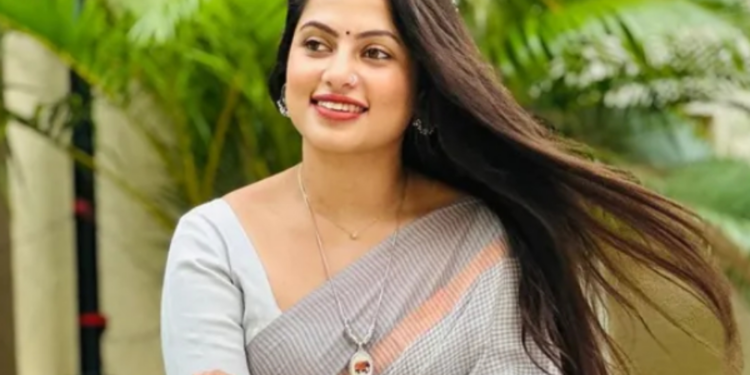 ராஷ்மிகா போன்று நடனமாடி அசத்தும் எதிர்நீச்சல் சீரியல் நடிகை!