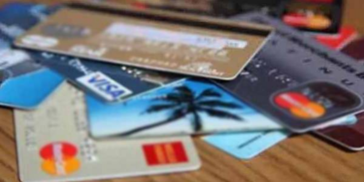 கடனட்டையின் வட்டி வீதங்களை குறைப்பது தொடர்பில் கவனம்!