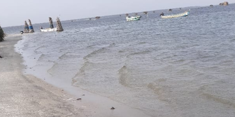 யாழ் கடற்கரையில் கரையொதுங்கிய சடலம்!