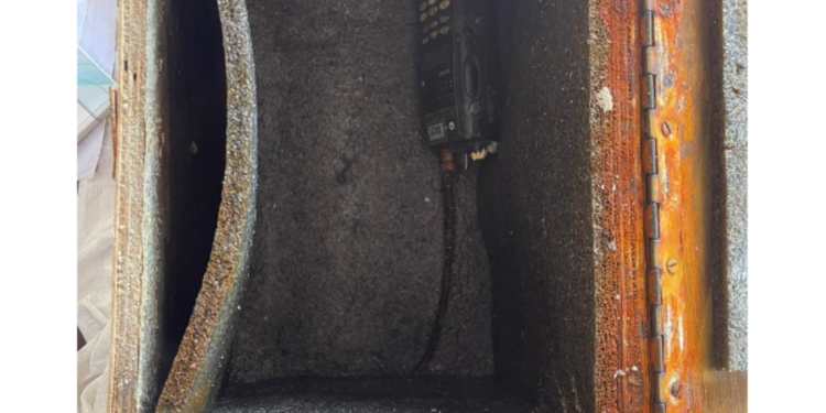 யாழ் கடற்பரப்பில் மிதந்து வந்த மர்ம பெட்டியால் பரபரப்பு!