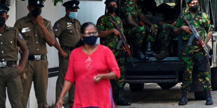 கொழும்பில் முச்சக்கரவண்டியை சோதனையிட்ட பொலிஸாருக்கு காத்திருந்த அதிர்ச்சி!