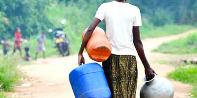 யாழ் காரைநகரில் நீரின்றி தவிக்கும் மக்கள்!