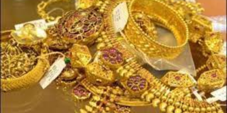 தமிழர் பகுதியில் களவாடப்பட்ட தங்க நகைகள் மீட்பு!