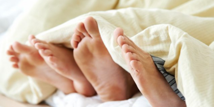 கணவருடன் அந்தரங்கமாக இருந்த பெண் மனைவி கைது!