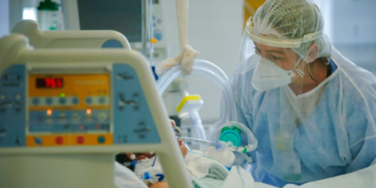 அமெரிக்காவில் கோவிட் தொற்று அதிகரிப்பு!