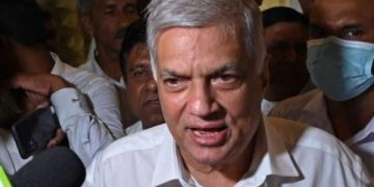 அரசியல்வாதிகளால் ஏற்ப்பட்டுள்ள நெருக்கடி நிலை!