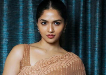 விவாகரத்தான பணக்கார யூடியூபரை காதலிக்கும் சுனைனா