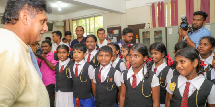 கல்வி மூலம் புதிய தலைமுறையை உருவாக்க வேண்டும்!