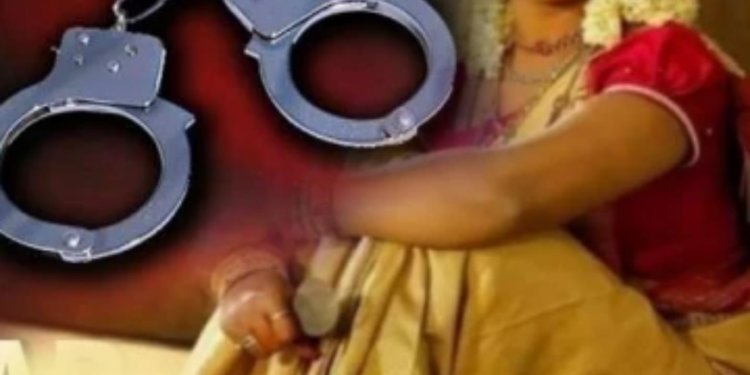 யாழில் யுவதி ஒருவரை கடத்திய குற்றச்சாட்டில் மூவர் கைது!