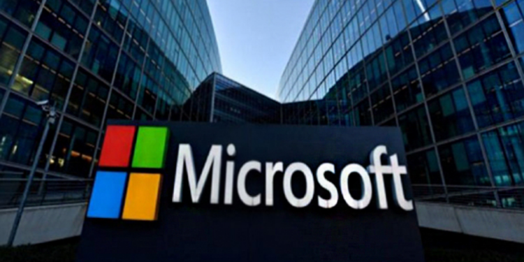 உலக அளவில் முடங்கிய மைக்ரோசாப்ட் கணினிகள்