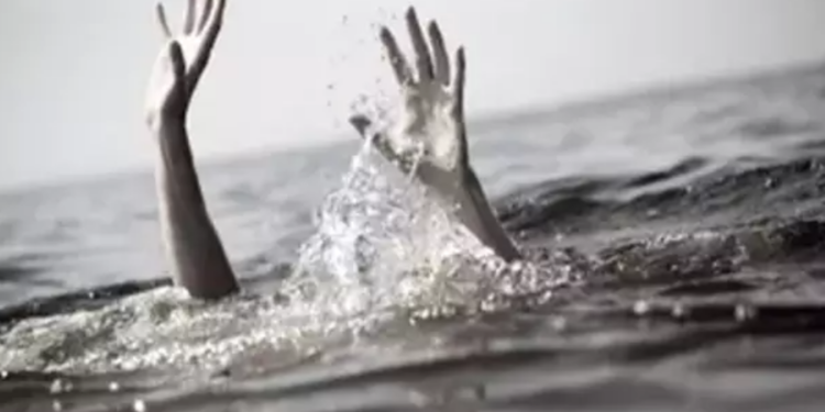 தாயும் இரண்டு பிள்ளைகளும் நீரில் மூழ்கி பரிதாப மரணம்!