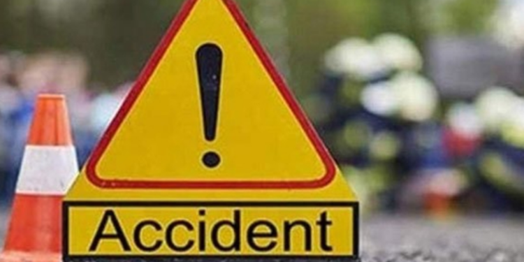 அதிவேக நெடுஞ்சாலையில் கோர விபத்து ஒருவர் பரிதாப மரணம்!