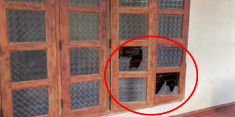 வனத்துறை காரியாலய அதிகாரிகள் மீது தாக்குதல்!