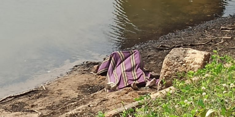 முல்லைத்தீவில் ஆண் ஒருவரின் சடலம் மீட்பு!