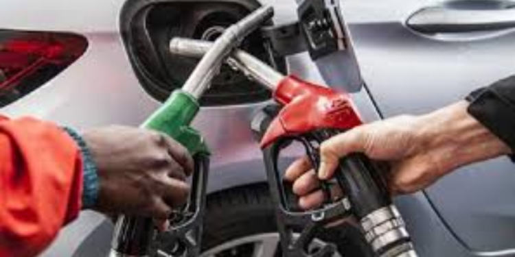 நாடு முழுவதும் எரிபொருள் தட்டுப்பாடு வெளியான செய்தி!