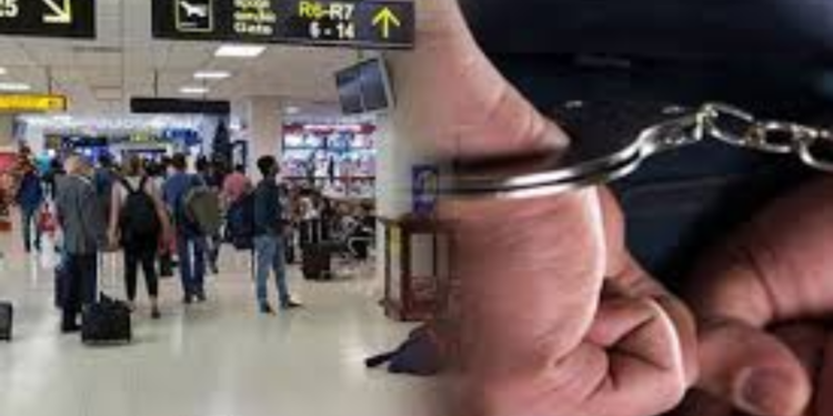 கட்டுநாயக்க விமான நிலையத்தில் நபர் ஒருவர் கைது!