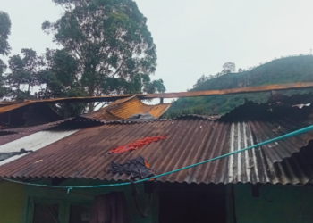 லயன் குடியிருப்பில் திடீர் தீ விபத்து