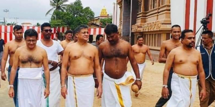 நல்லூர் ஆலயத்தில் விமல் தரப்பினர் வழிபாட்டில்