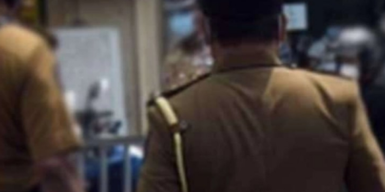 நீண்டகாலமாக நண்பிகளாக இருந்த இரு  பெண்கள் உயிர்மாய்ப்பு!