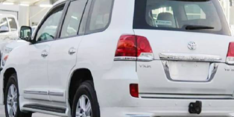 நாட்டிற்கு இறக்குமதி செய்யப்பட்ட சொகுசு வாகனங்கள்!