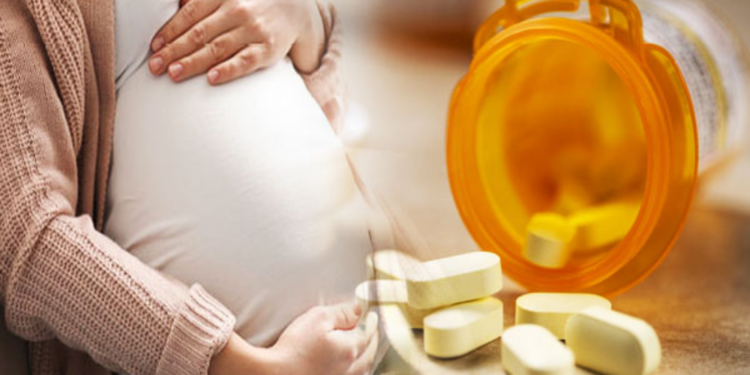 கருக்கலைப்பு செய்த பெண்ணின் வயிற்றில் எலும்புகள்!