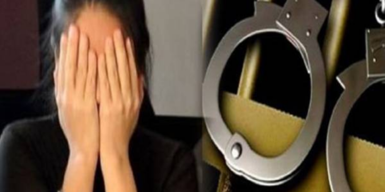 கொழும்பு விடுதியில்  கைதான பெண்கள்