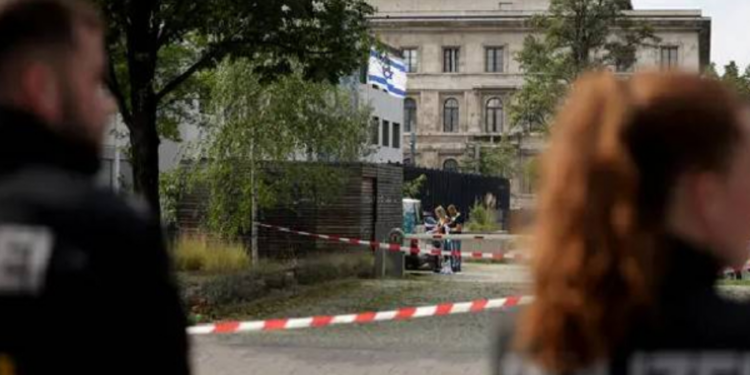 ஜேர்மனியில் உள்ள இஸ்ரேல் தூதரகம் மீது துப்பாக்கிச்சூடு!