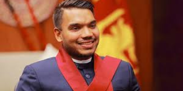 யாழில் மத குருவை சந்தித்த நாமல் !