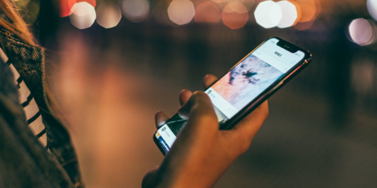 லண்டனில் இருந்து யாழ் வந்த முதியவர் குடும்ப பெண்ணுடன் திருவிளையாடல்!