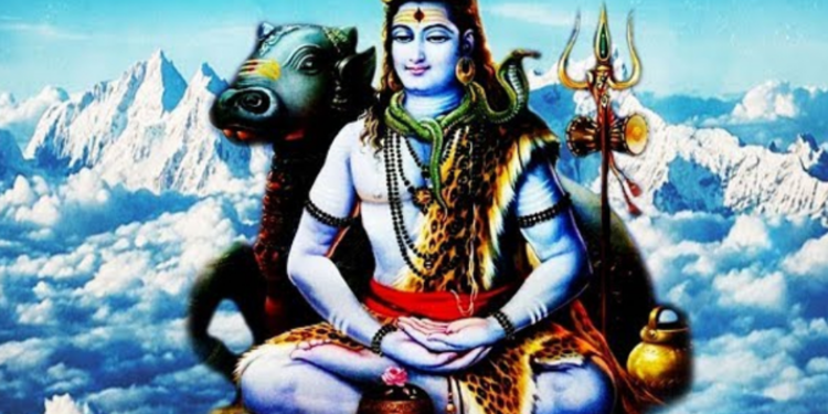 ஞாயிற்றுக்கிழமையில் வரும் பிரதோஷ விரதம் மூலம் சிவனின் அருளை பெறுவது எப்படி?