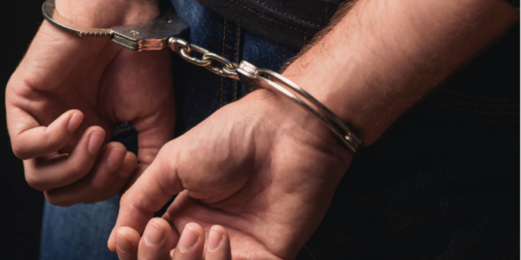 முல்லைத்தீவு அரச உத்தியோகத்தர் அதிரடியாக கைது