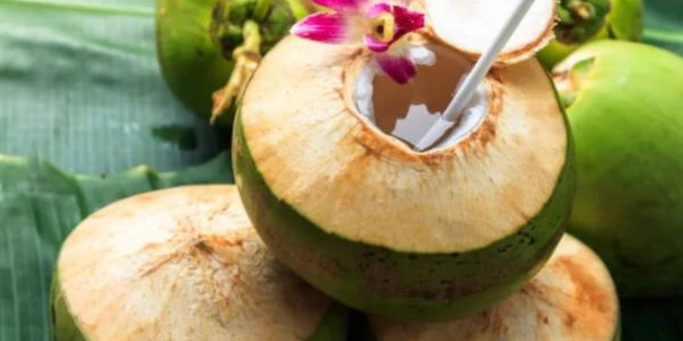 இந்த பிரச்சினை உள்ளவர்கள் இளநீர் குடிக்க கூடாதாம்!