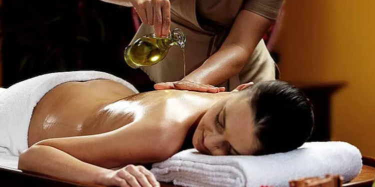 மசாஜ் நிலையம் என்ற போர்வையில் இயங்கிய விபச்சார விடுதி சுற்றிவளைப்பு!