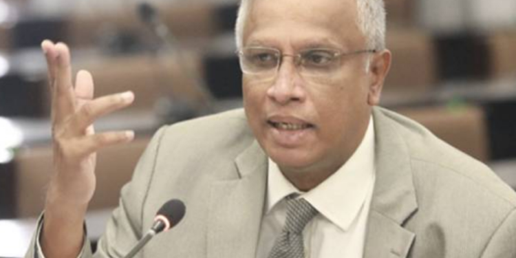 இலங்கை தமிழரசு கட்சியின் அடையாளத்தையே அசிங்கப்படுத்தும் செயலில் சுமந்திரன் பலரும் விசனம்!